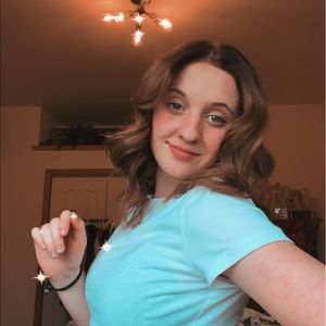 Meet your Posher, Elyzabeth